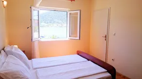 Seaside holiday house Vinisce, Trogir - 12066 - Image 5