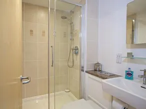 ESTUARY VIEW, pet friendly in Kingsbridge - Image 5