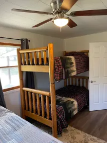 Remodeled Cottage close to ATV/Snowmobile Trails, and Ausable River - Image 5