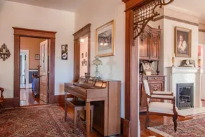 The Oaks Victorian Inn - Image 5