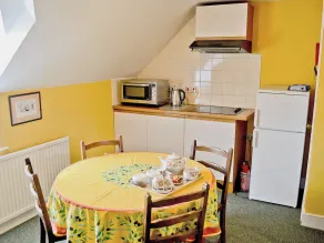 2 bedroom accommodation in Westonbirt, near Tetbury - Image 4