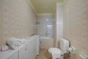 Lo Stambecco - Duplex for 8 people - Happy Rentals - Image 2
