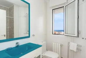 Villa næste Binibeca landsby, 1 niveau og første hav linje, salat pool, air-condition - Image 5