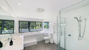 Oasis On Fairscene - Ocean Views From Every Floor - Image 2