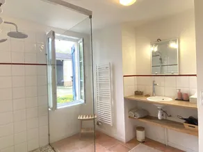 Gîte à 30 mn de Bordeaux, au sein d'un parc arboré et piscine - Image 3