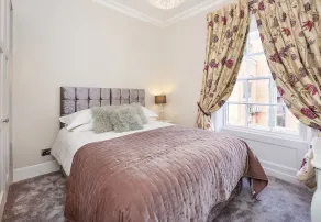 George street boutique apartment 2 - sleeps 6 guests  in 2 bedrooms - Image 4
