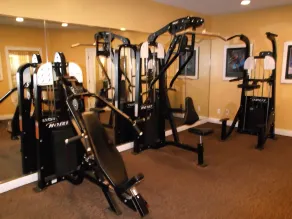 Condo spacieux avec une chambre et une salle de bain - Image 3
