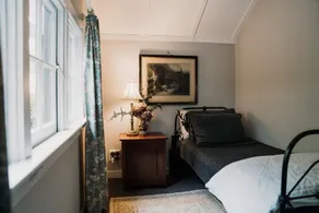 Luxury Accommodation Nestled in the Heart of the Dandenong Ranges - Image 3