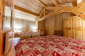 Appartement \"Le Chalet De La Source\" avec vue sur les montagnes, terrasse privée et Wi-Fi - Image 4