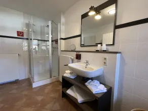 Sunny 100 sqm apartment for 4 people, garden, garage / near the lake - Image 2