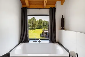 Appartamento 'Oasi di Vacanza nella Terra dei 1000 Laghi' con terrazza privata, giardino comune e Wi-Fi - Image 4