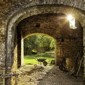 A gardener's cottage tucked away in the corner of an old country house estate. - Image 3