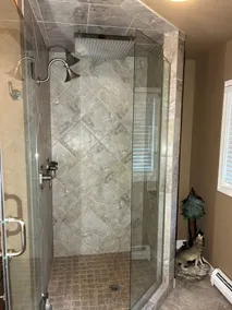 Quality in Town, Hot Tub Great Reviews!CLEAN! Comfy Beds Photo wall Game room - Image 5