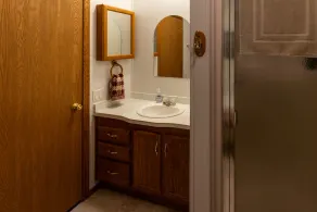 3 Bedroom Cottage with Lake Views - Image 5