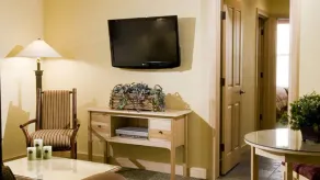 1 BDRM CONDO~ Cedar Breaks Lodge INDOOR POOL/SKIING/HIKING/TRAILS/GREAT LOCATION - Image 2