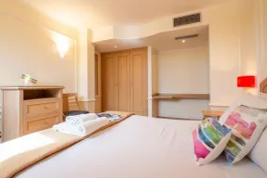 Beautiful 8 bedroom Villa overlooking the Ligurian sea - Image 2