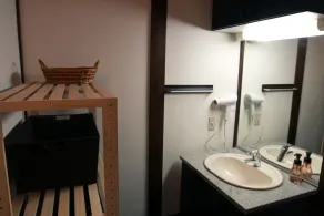 KAMIYASHIKI Private Hotel - Self Check-in Only - Image 5