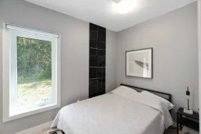 Beautiful Modern home peaceful location - Image 3