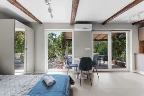 Harmonious private villa with pool, 800 metres to the beach - Image 4