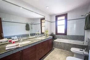 Incredible secluded villa, just 18 km from Beach! - Image 4