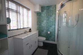 The Lodge, South Cotswolds, contemporary rural home, Spa Pool, views, parking - Image 3