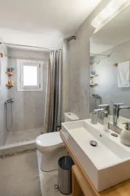 Vitamine Sea House - Island Living Paros - Image 4