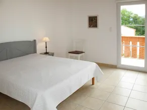 Nice apartment in villa for 8 guests with private pool, TV, terrace and pets allowed - Image 5