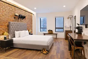 Sosuite at The Queen - Queen Village - Image 3