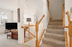 Beautiful 4 Bedroom Townhouse in Sunset Island! - Image 2