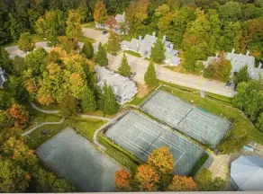 Ski, Bike, Hike & Relax: 2-Bedroom Condo w/ Pool & SPA. Minutes to Killington! - Image 2