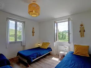 Renovated cottage with garden and pets allowed - Image 5
