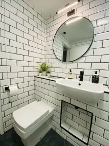 "The Garden Apartment Newquay" by Greenstay Serviced Accommodation - Beautiful 2 Bed Apartment With Parking & Garden Terrace, Dog Friendly, Close To Beaches, Shops & Restaurants - Perfect For Families, Couples, Small Groups & Business Travellers - Image 3
