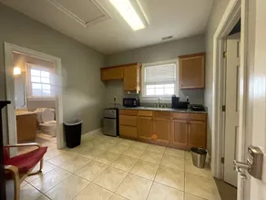 Parkton Place 3-bedroom mother-in-law Apt Private entrance & Private Bathroom - Image 3