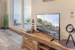 Completely designed for comfort: The basement apartment is especially kom - Image 2