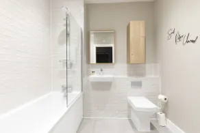 Elliot Oliver - Stylish Loft Style Two Bedroom Apartment With Parking - Image 3