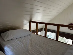 A Beach Hut on the prestigious Mudeford Spit - *** No Booking Fees *** - Image 4