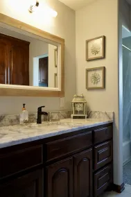 Clean and cozy farmhouse - Image 4