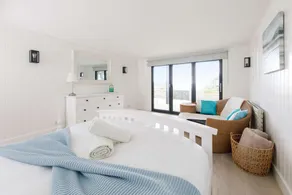 Luxury Seafront Family Home - Indoor Pool - Image 5