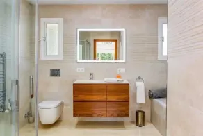 Beautiful Villa set in a quiet cul-de-sac close to all amenities - Image 2