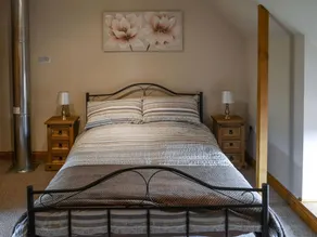 2 bedroom accommodation in Longdyke, near Morpeth - Image 5
