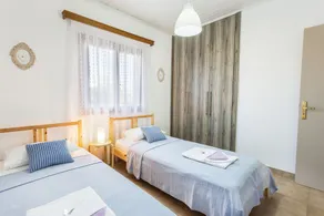 Santy Villa - Gerani - Image 3