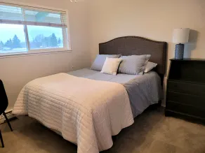 Quiet Condo Close to Hospitals - Image 3