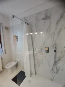 casa con terrazzo privato e belissima vista lago - Image 3