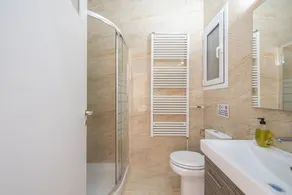 Victoria Secret Apartments - Image 3