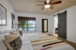 Private Lakefront Retreat, 30 Min to Wild Spring Dunes Golf - Image 5