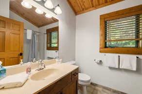 3BR Mountain Cabin - Skier og Golfer Paradise, Privat, 8 sovepladser - Image 4