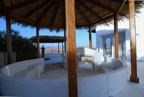 Large villa with heated pool directly on the lagoon beach with private jetty - Image 5