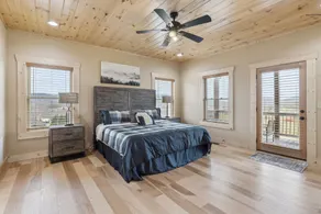 Robeson Hood Lodge 4 Bedroom Home - Image 5
