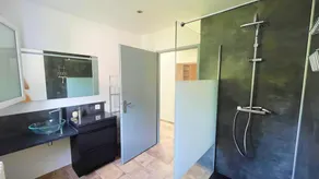 Villa in St Denis with Pool & Pyrenees View - Image 3