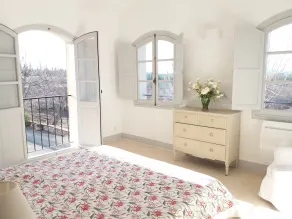 Bastide fra det 19. århundrede blandt oliventræer: Stor ejendom m / pool og fantastisk udsigt - Image 2